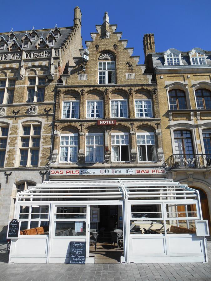 Hotel Old Tom Ieper Bagian luar foto